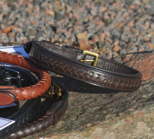 Premium dog collar in plaited natural tanned leather
